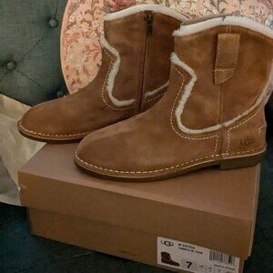 UGG Chestnut Catica Western Ankle Boot 7 NIB